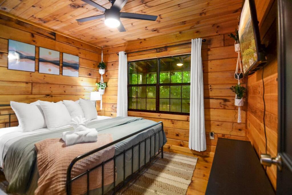 Peaceful Nature Getaway- With Hot Tub & Fire Pit Blue Ridge Zewnętrze zdjęcie