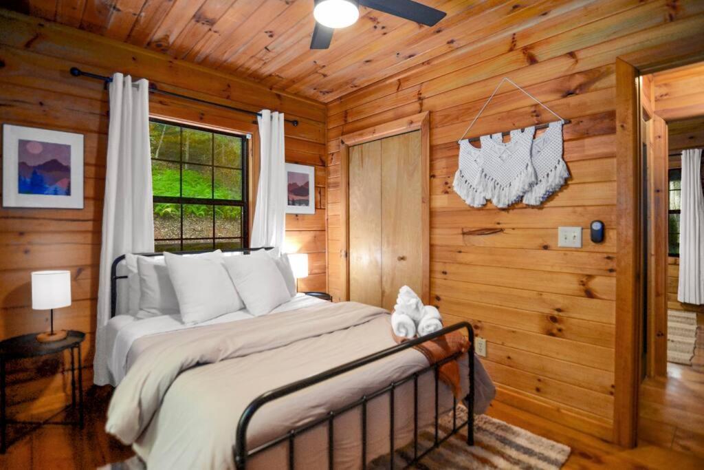 Peaceful Nature Getaway- With Hot Tub & Fire Pit Blue Ridge Zewnętrze zdjęcie